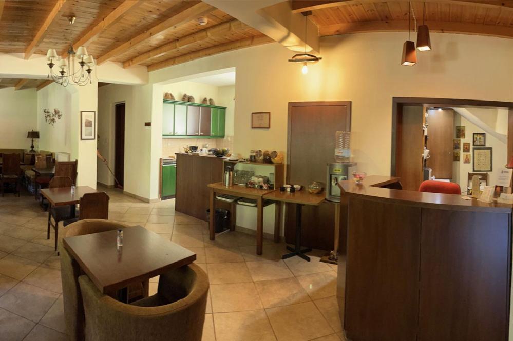 Guesthouse Teloni Vitina Luaran gambar