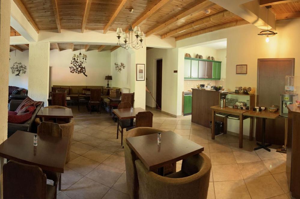 Guesthouse Teloni Vitina Luaran gambar