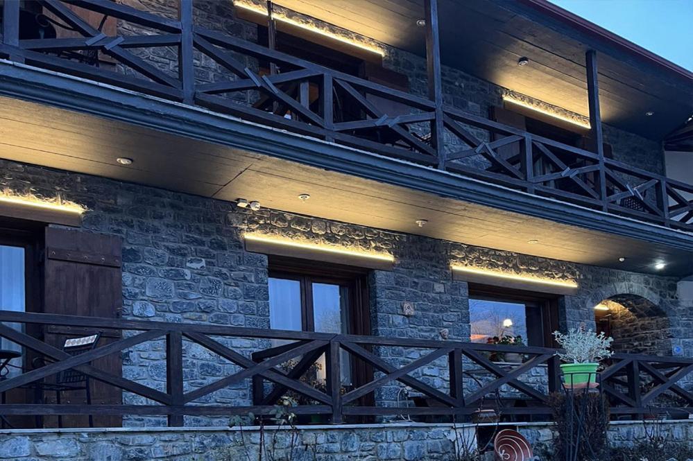 Guesthouse Teloni Vitina Luaran gambar